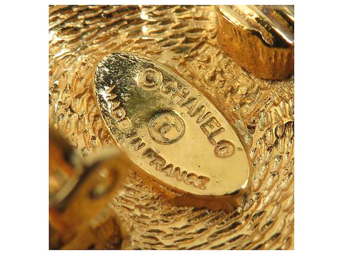 Orecchini a clip dorati Chanel con design Coco Mark D'oro - vista 7