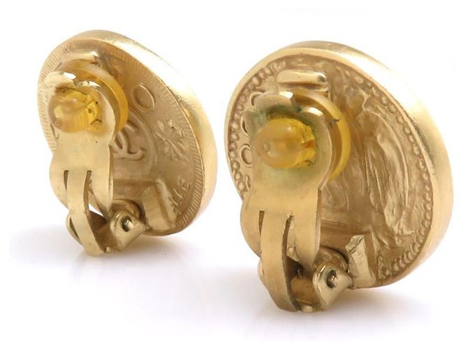 Orecchini a clip Chanel Mademoiselle Gold D'oro - vista 4