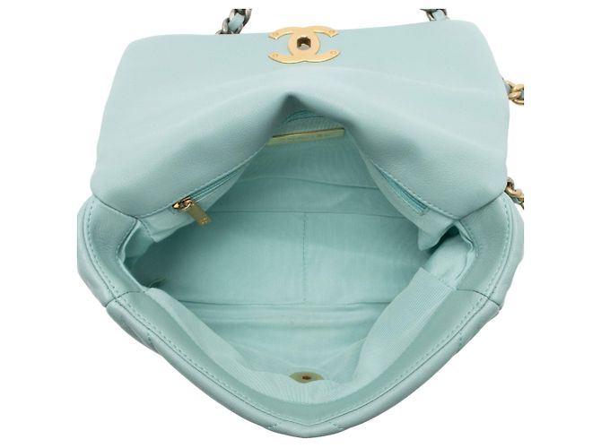 Gabrielle Borsa a tracolla Chanel Lambskin 19 Medium Flap Blu - vista 7