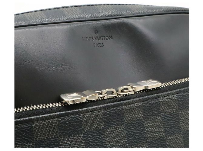 Borsa a Spalla Louis Vuitton Dayton PM Damier Graphite Nero Grigio - vista 9