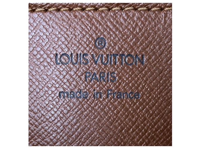 Borsa a tracolla Louis Vuitton Jeune Fille Marrone - vista 8
