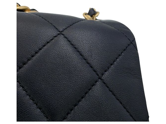 Borsa a tracolla Chanel in agnello nero - vista 10