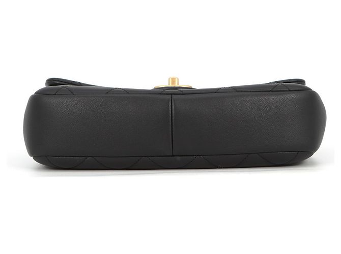 Borsa a tracolla Chanel in agnello nero - vista 3