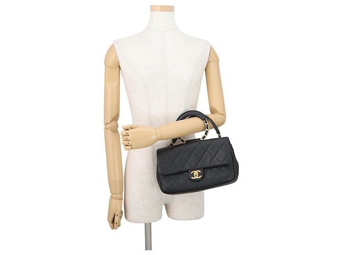 Borsa a tracolla Chanel in agnello nero - vista 4