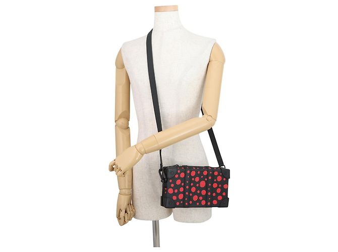 Bolso de Hombro Louis Vuitton Negro Roja - vista 4