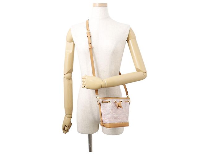 Noe Borsa a tracolla in jacquard laminato Monogram Louis Vuitton Rosa - vista 5