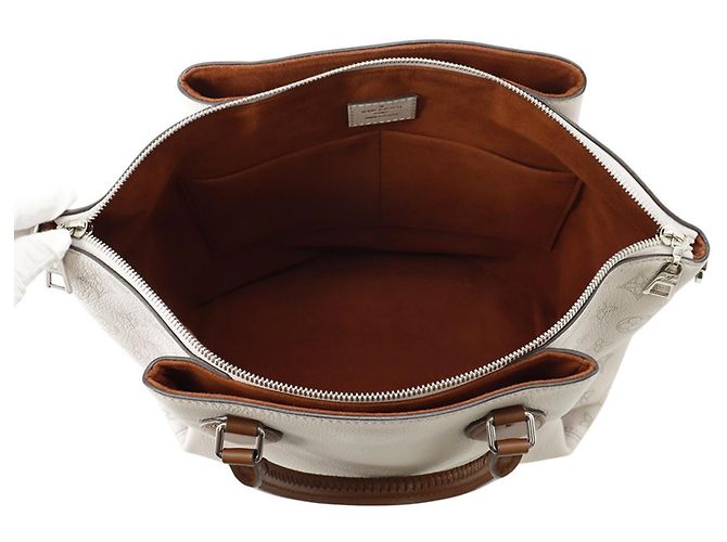 Borsa Louis Vuitton Monogram Mahina Haumea - vista 6