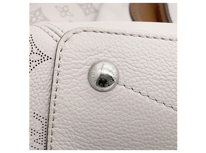 Borsa Louis Vuitton Monogram Mahina Haumea - vista 9