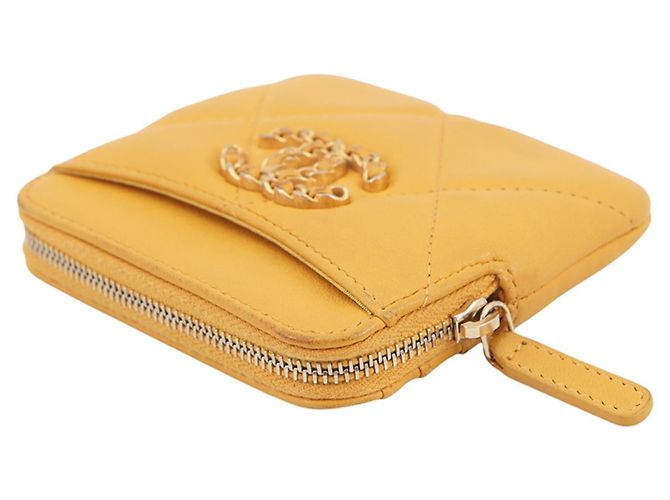 Monedero de piel de cordero amarillo Chanel - vista 2