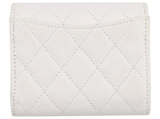 Cartera tríptico Chanel en piel de becerro granulado blanco - vista 3