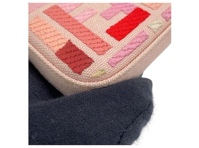 Borsa Fendi Nano Baguette Charm Rosa - vista 10