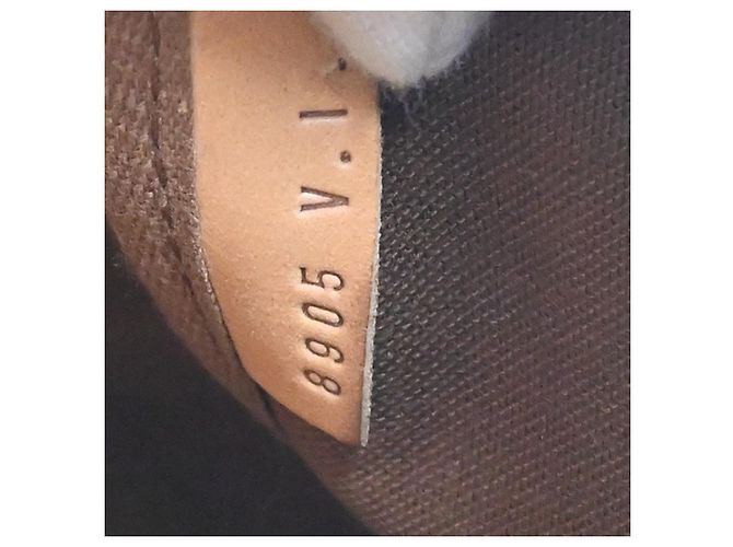 Borsa Louis Vuitton Saumur in Tela Monogram 35 Marrone - vista 4