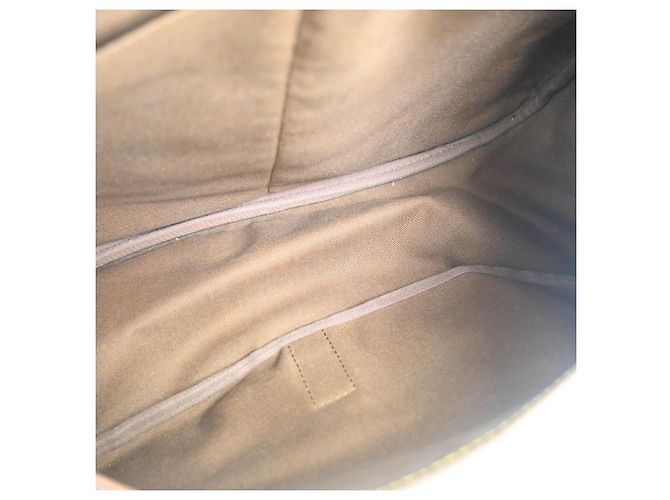 Louis Vuitton Saumur Monogram Canvas 35 Marrone - vista 3