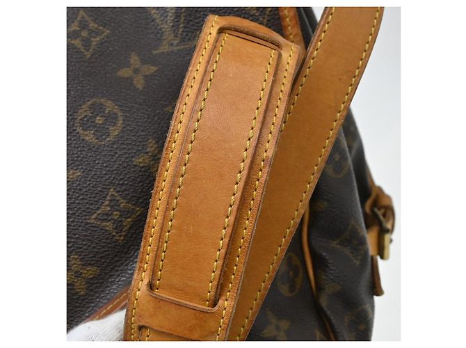 Louis Vuitton Saumur Monogram Canvas 35 Marrone - vista 6