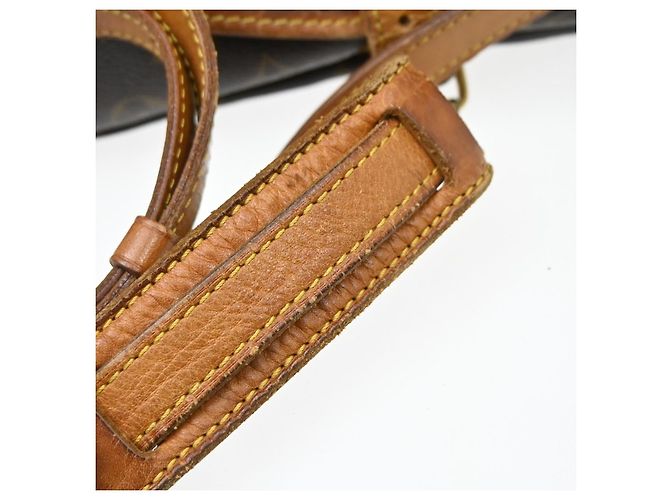 Louis Vuitton Saumur Monogram Canvas 30 Marrone - vista 6