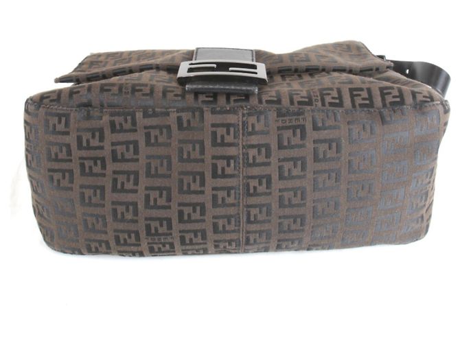 Borsa a tracolla a secchiello Fendi Zucchino Mamma - vista 3
