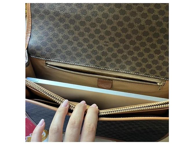 Céline Celine Clutch Macassar Monogramma in Pelle Marrone - vista 7