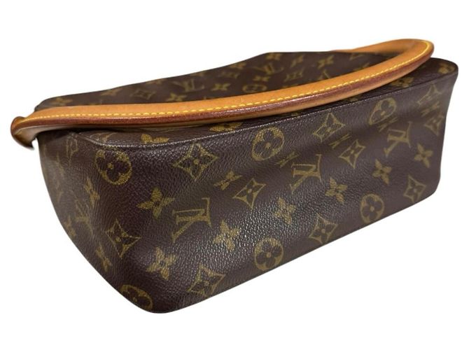 Borsa a tracolla Louis Vuitton Looping MM Monogram Marrone - vista 12