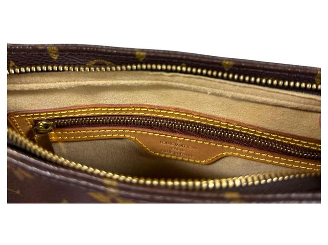 Borsa a tracolla Louis Vuitton Looping MM Monogram Marrone - vista 8