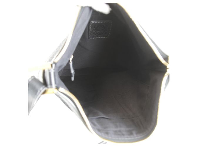 Borsa a tracolla Loewe in tela nera Nero - vista 13