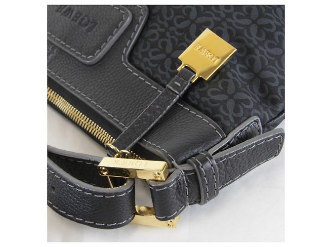 Borsa a tracolla Loewe in tela nera Nero - vista 9