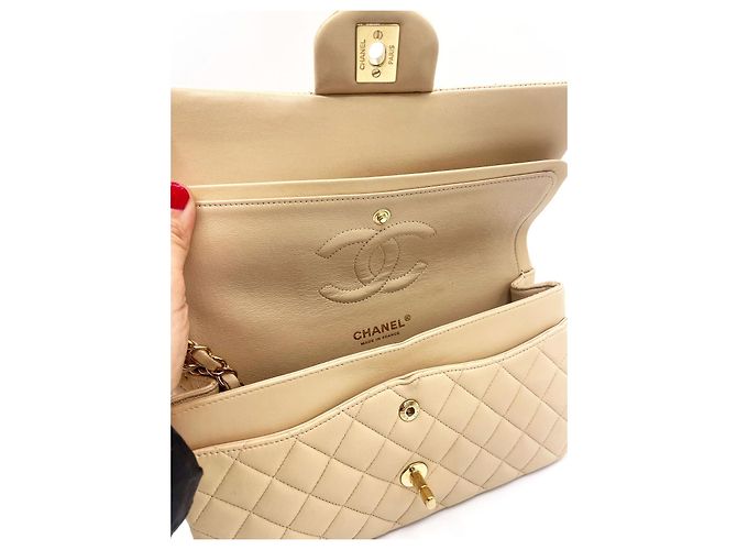 Chanel Classic Flap Medium Beige Pelle di Agnello - vista 13