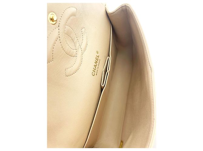 Chanel Classic Flap Medium Beige Pelle di Agnello - vista 16