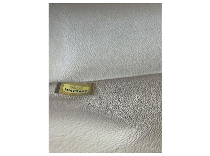 Chanel Classic Flap Medium Beige Pelle di Agnello - vista 17
