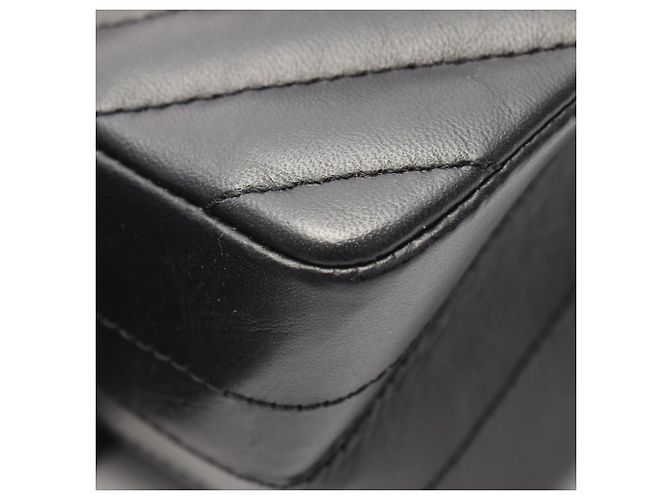 Borsa a Spalla Chanel 2.55 V-stitch Chevron Nero - vista 6