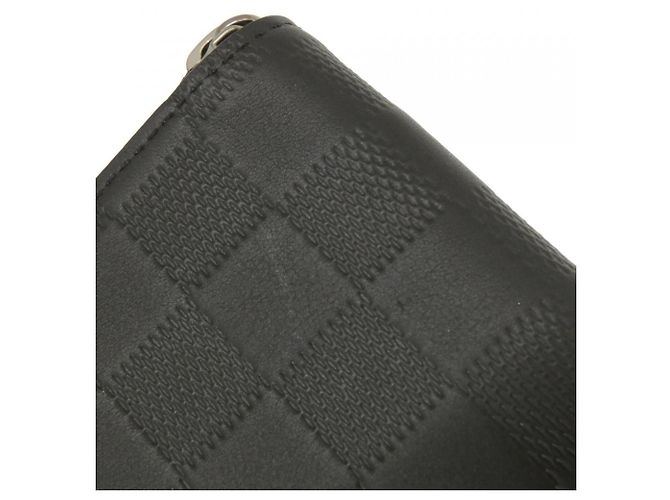 Louis Vuitton Damier Infini Zippy Wallet Black - view 4