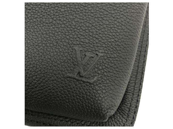 Louis Vuitton LV Aerogram Avenue Sling Bag PM M15255 Schwarz - Ansicht 4