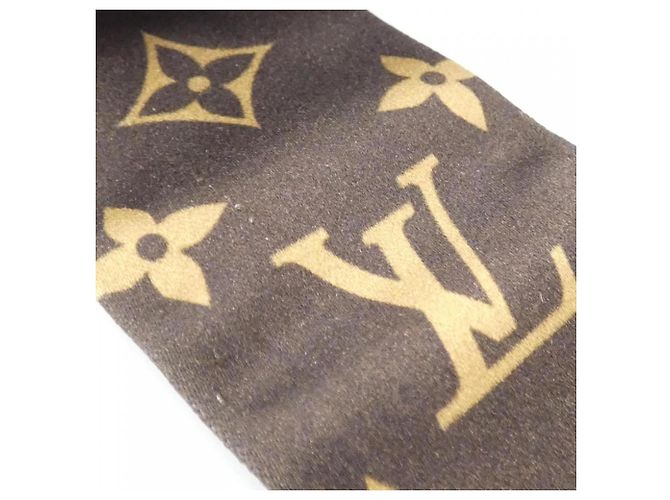 Sciarpa in seta marrone Louis Vuitton MP2592 - vista 7