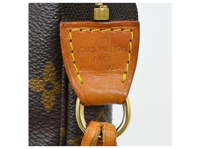 Louis Vuitton Pochette Accessoires NM Monogram Canvas medium Marrone - vista 4