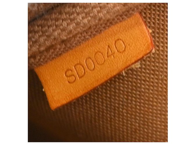 Louis Vuitton Pochette Accessoires NM Monogram Canvas medium Marrone - vista 5
