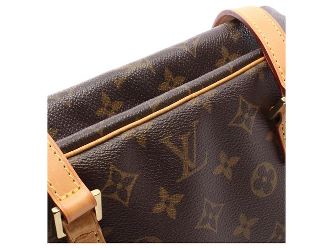 Borsa a Spalla Louis Vuitton Cite MM Monogram Marrone Monogramma - vista 11