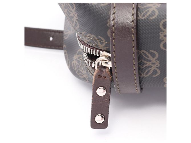Borsa Loewe Anagram Marrone Nero - vista 10