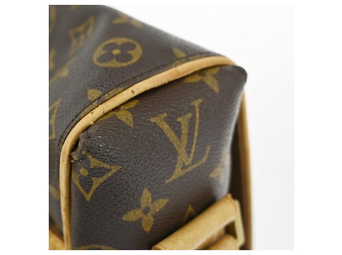 Borsa a tracolla Abbesses Louis Vuitton in tela Monogram Marrone - vista 7