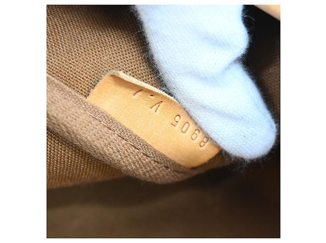 Louis Vuitton Saumur Messenger Monogram Canvas PM Marrone - vista 5