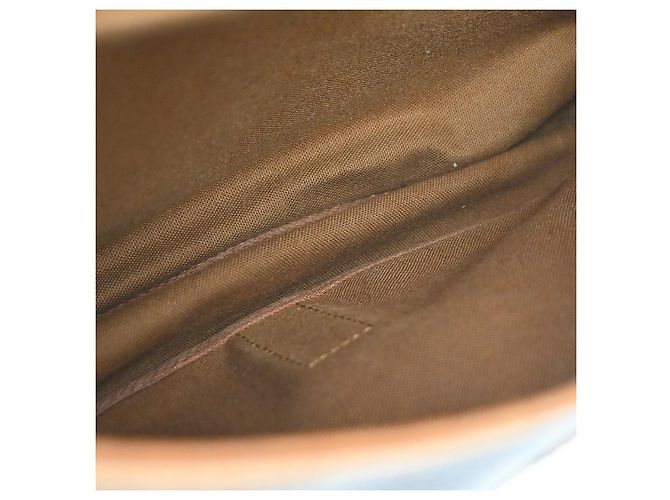 Louis Vuitton Saumur Monogram Canvas 35 Marrone - vista 3