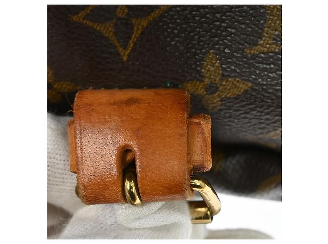 Louis Vuitton Saumur Monogram Canvas 35 Marrone - vista 5
