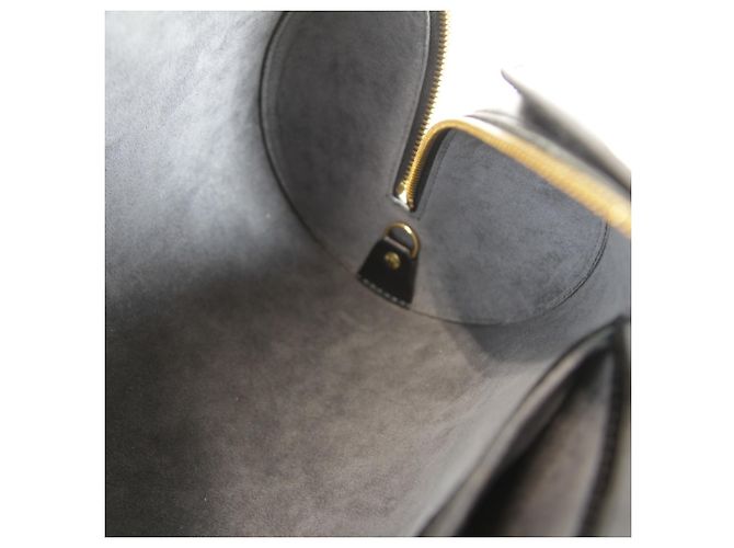 Borsa Louis Vuitton Soufflot Nero - vista 11