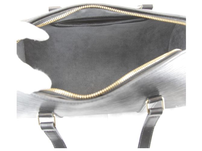 Borsa Louis Vuitton Soufflot Nero - vista 9
