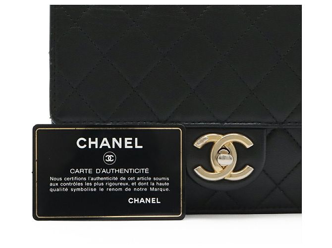Borsa a tracolla Chanel Matelassé Coco Mark Nero - vista 10