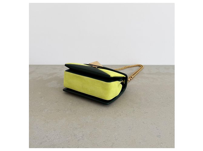 Borsa Valentino Garavani One Stud Medium – Runway Primavera 2022 – Smeraldo e Chartreuse Verde Giallo - vista 10