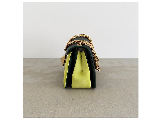 Borsa Valentino Garavani One Stud Medium – Runway Primavera 2022 – Smeraldo e Chartreuse Verde Giallo - vista 8
