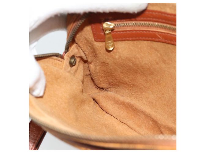 Clutch MCM Vicetos Logogram in pelle PVC Marrone Oro Auth ar13951 D'oro - vista 19