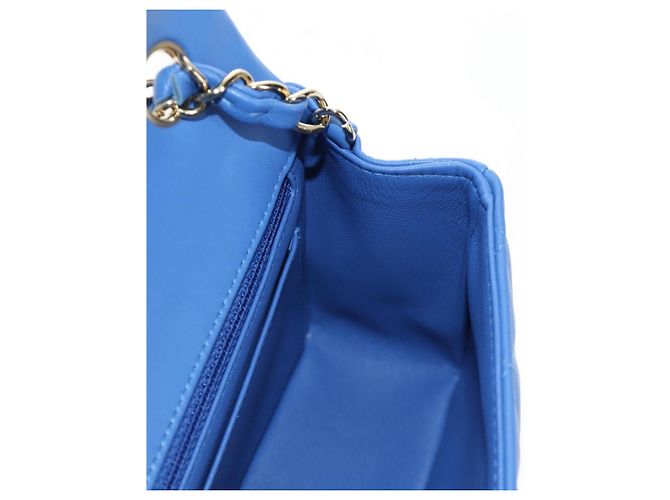 CHANEL Mini Matelasse 20 Chain Shoulder Bag Lamb Skin Blue Gold CC Auth 183794SM Bleu Doré - vue 25