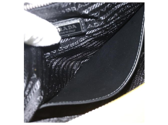 Borsa a Spalla PRADA Triangle in Pelle Nera e Gialla Auth ka4743SM Nero Giallo - vista 32