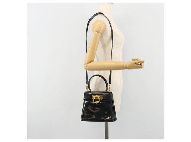 Borsa Salvatore Ferragamo Gancini in Pelle 2way Nera Oro Auth 185010 Nero D'oro - vista 29
