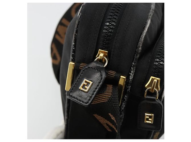Borsa a tracolla FENDI Canvas Black Gold Auth 183392 Nero D'oro - vista 10